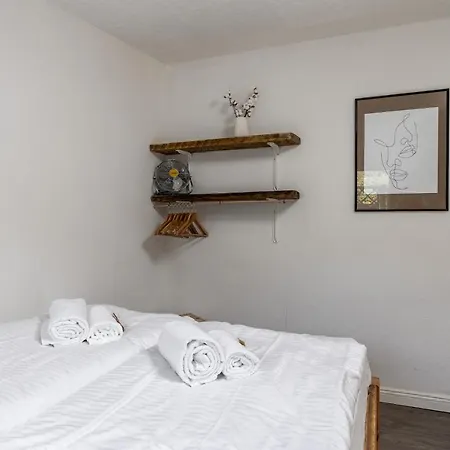 Am Grimnitzsee Gemutliches Tiny House Bungalow Mit Sauna Und Kamin Appartement Joachimsthal